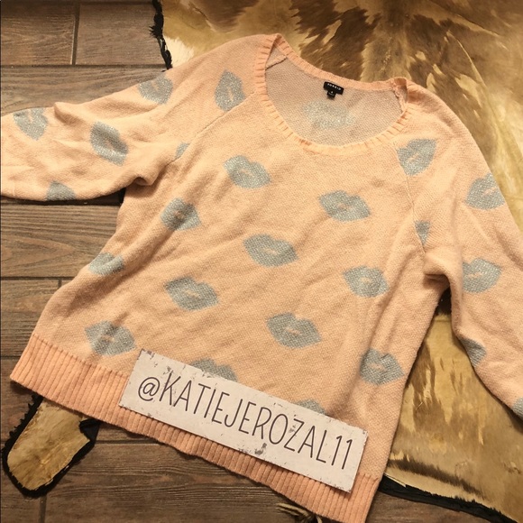torrid Sweaters - Torrid 4x sweater 💍